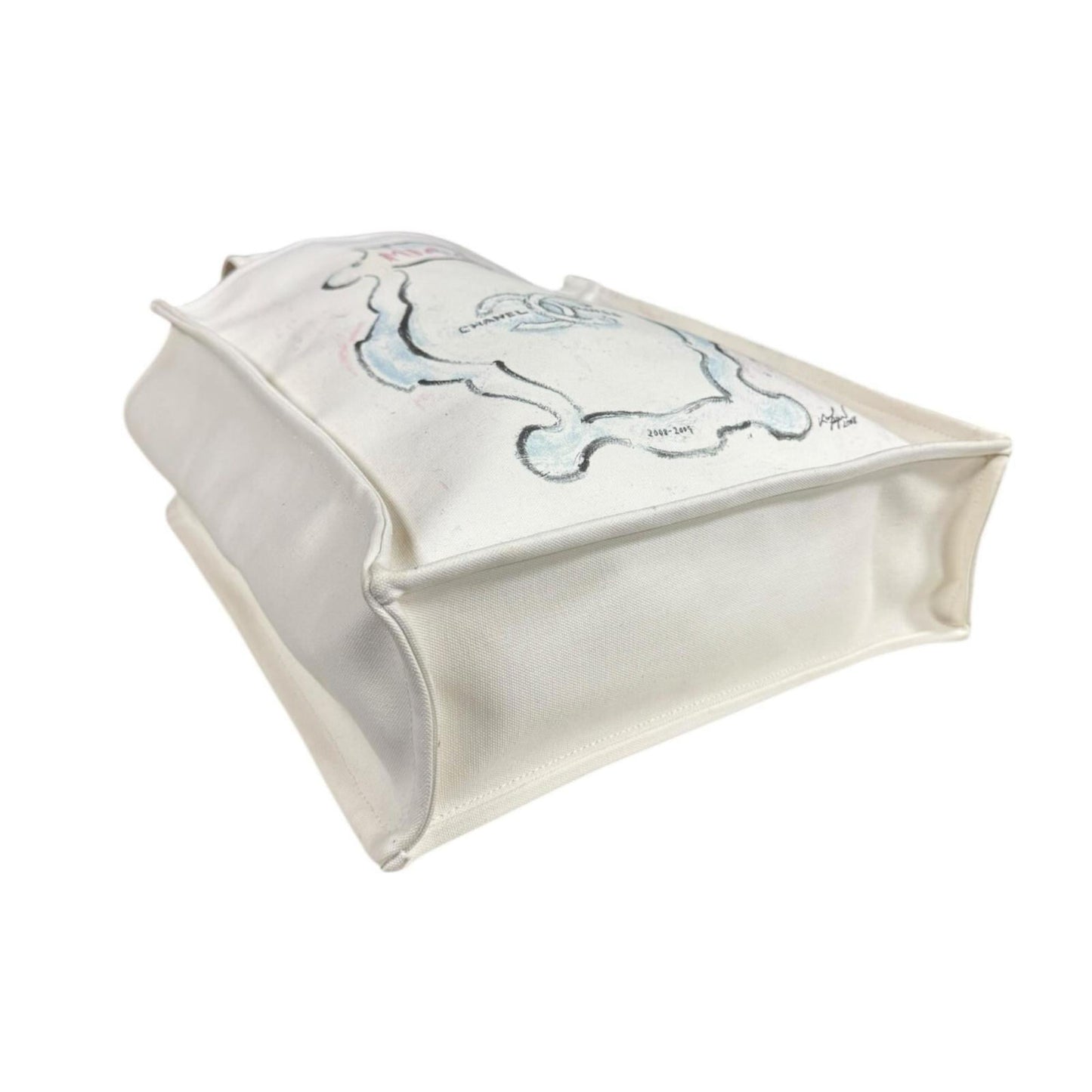 Chanel White Canvas Tote Bag (Pre-Owned)