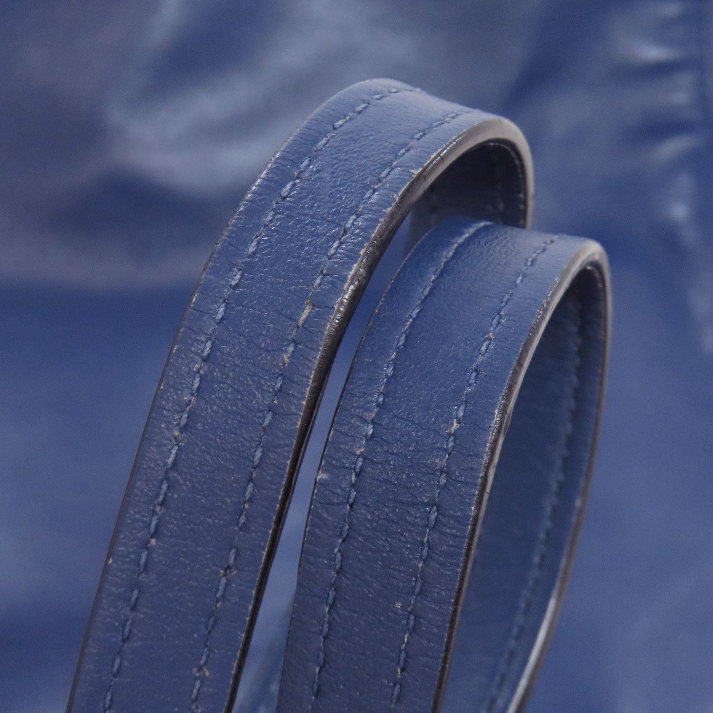 Miu Miu Navy Leather Tote Bag (Pre-Owned)