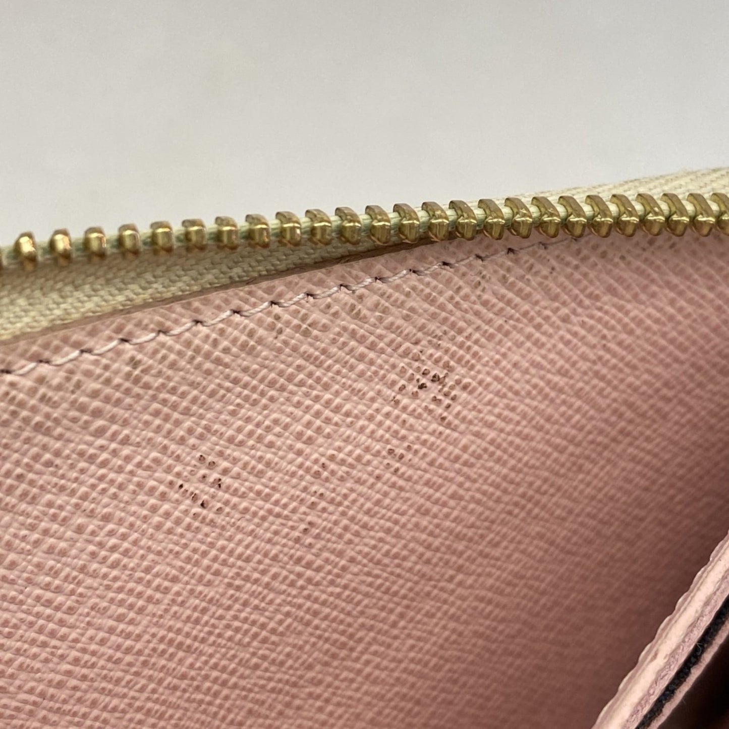 Louis Vuitton Rose Ballerine Long Wallet (Bi-Fold) (Pre-Owned)