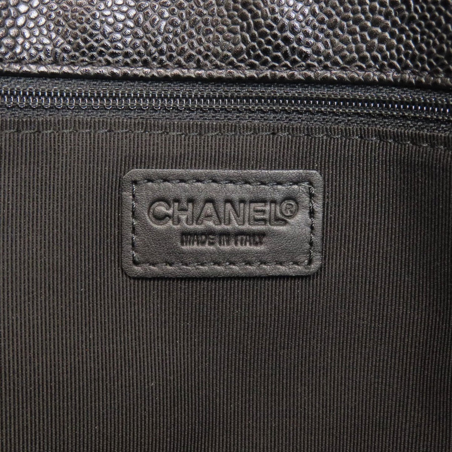 Chanel Black Leather Tote Bag (Pre-Owned)