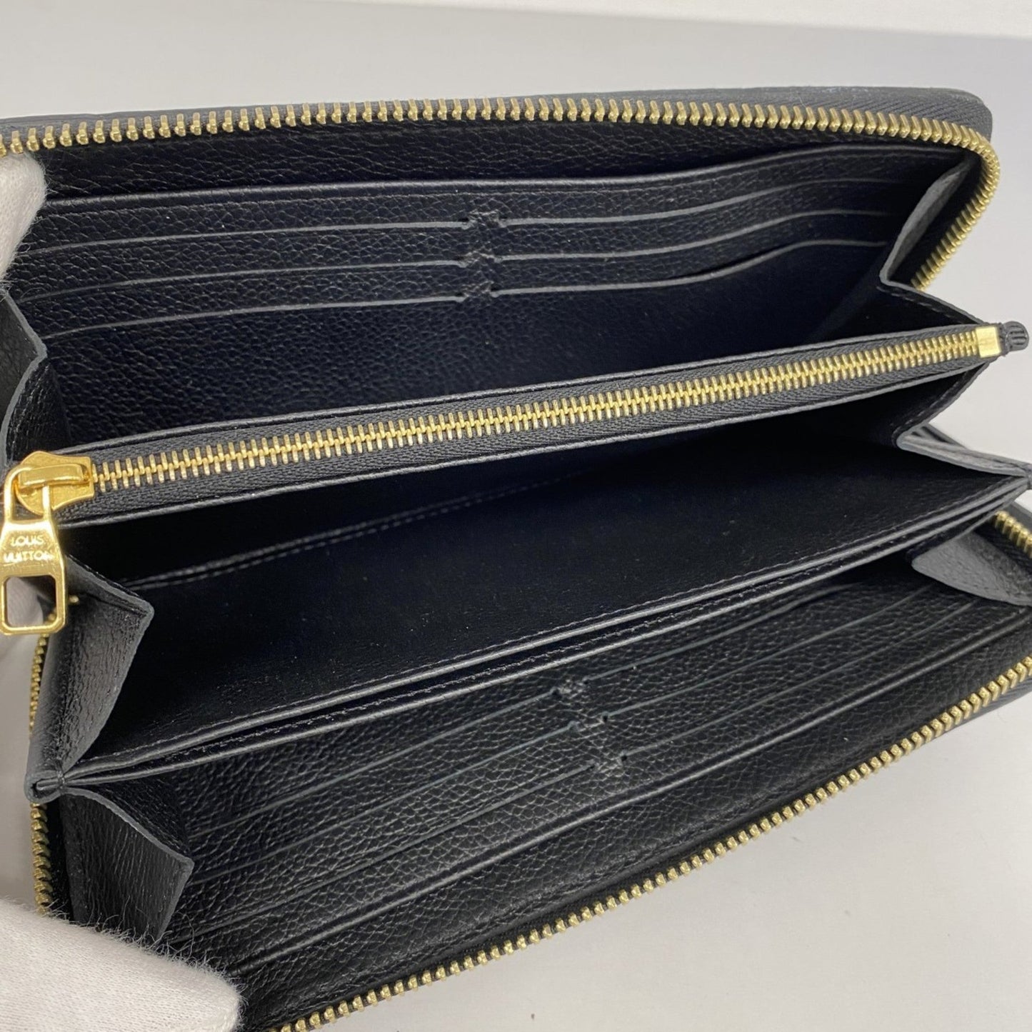 Louis Vuitton Noir Long Wallet (Bi-Fold) (Pre-Owned)