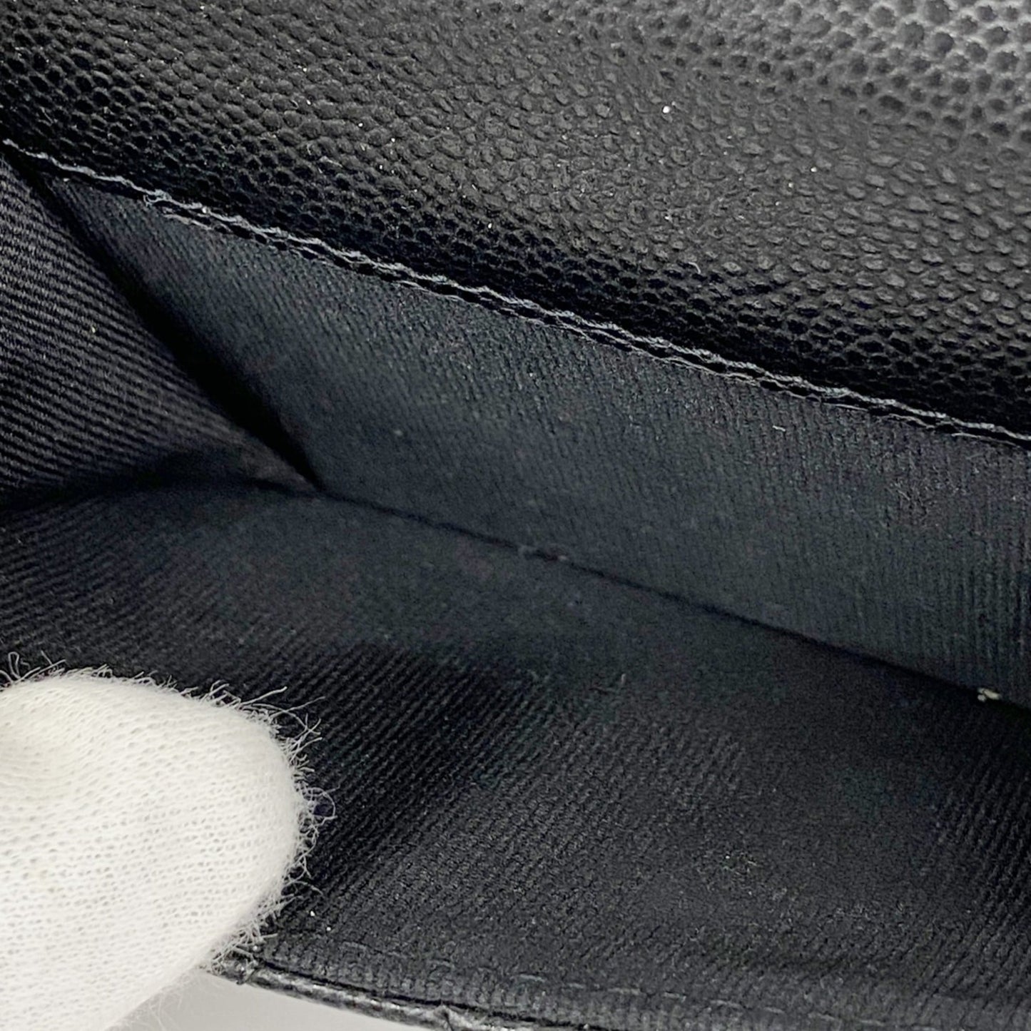 Chanel Black Grained Calfskin Wallet (Tri-Fold) (Pre-Owned)