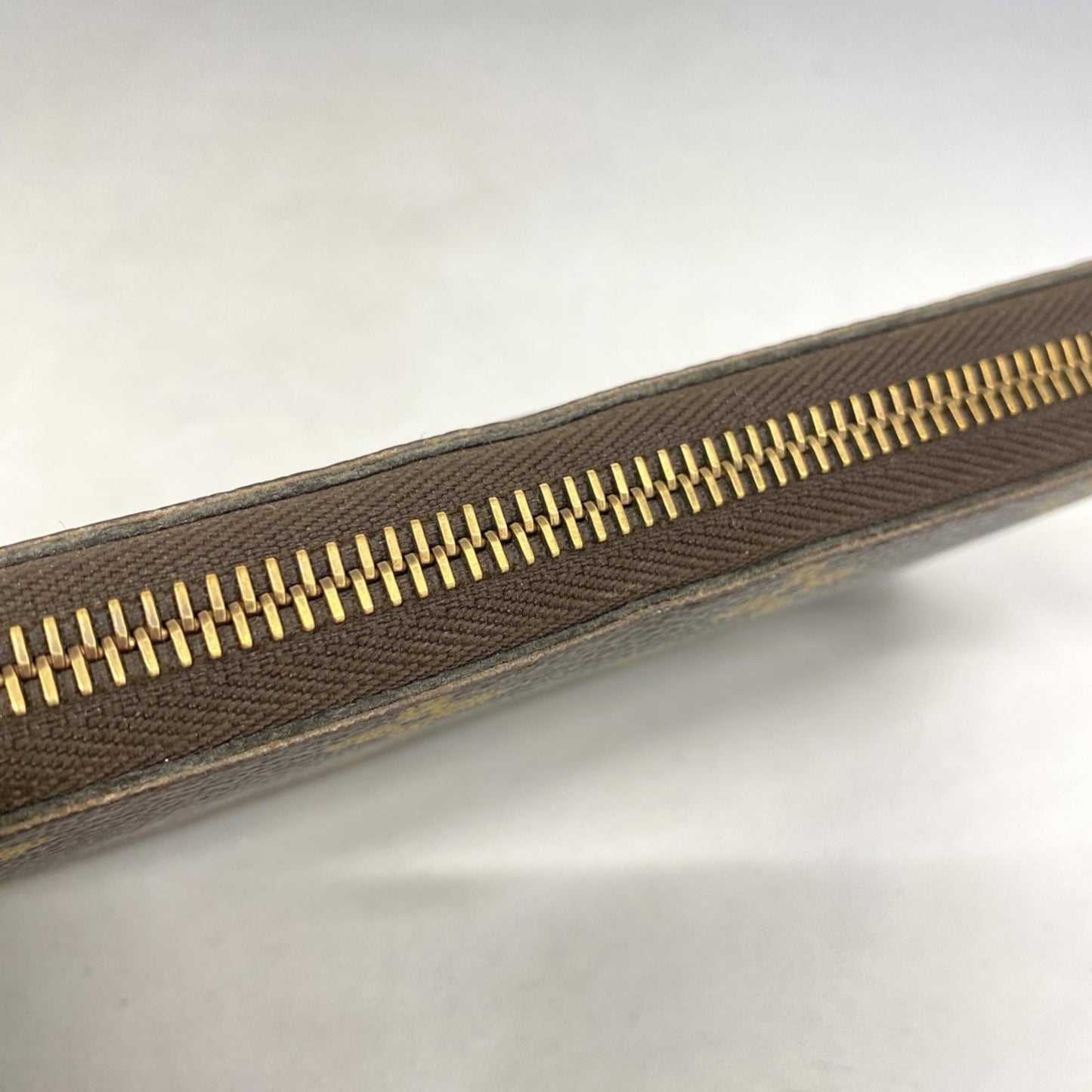 Louis Vuitton Brown Long Wallet (Bi-Fold) (Pre-Owned)