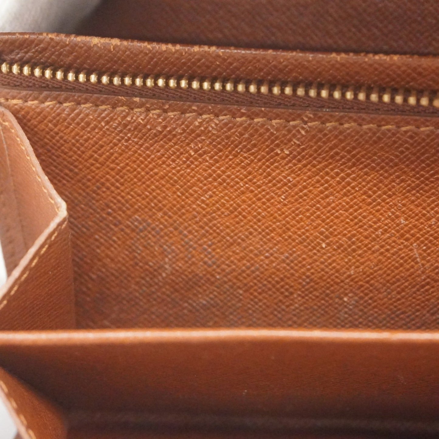 Louis Vuitton Brown Wallet (Bi-Fold) (Pre-Owned)