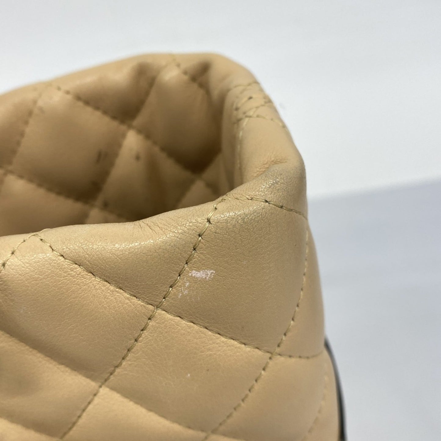 Chanel Beige Black Leather Tote Bag (Pre-Owned)