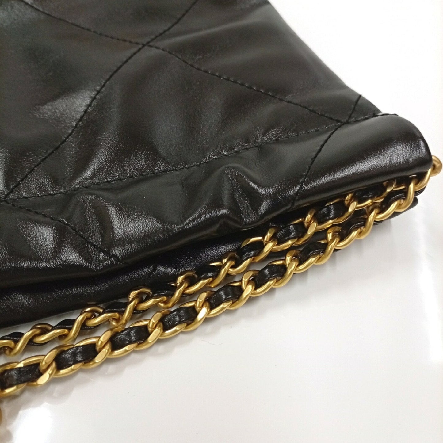 Chanel Black Leather Handbag Shoulder Bag (Pre-Owned)