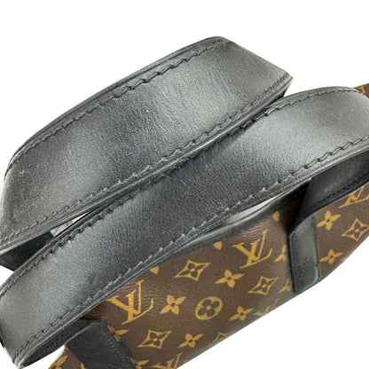 Louis Vuitton Brown Monogram Monogram Shoulder Bag (Pre-Owned)