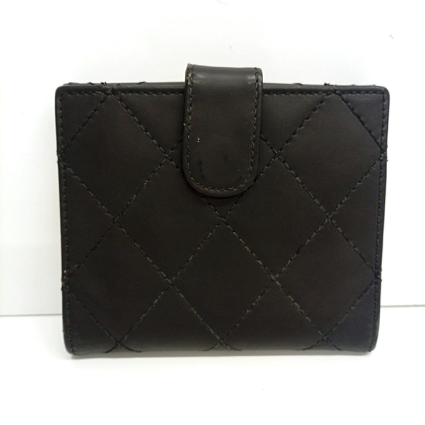 Chanel Black Leather Wallet (Bi-Fold) (Pre-Owned)