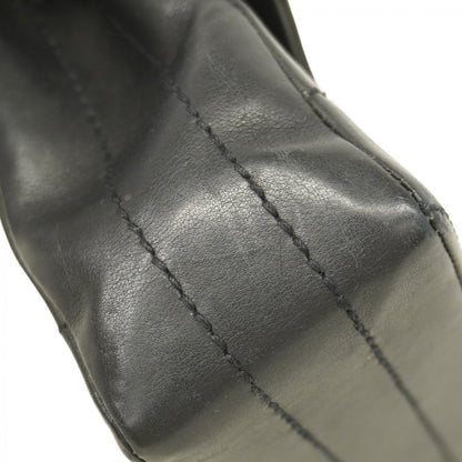 Chanel Black Leather Shoulder Bag (Pre-Owned)