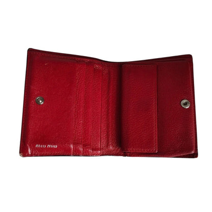 Miu Miu Red Color Wallet (Bi-Fold) (Pre-Owned)