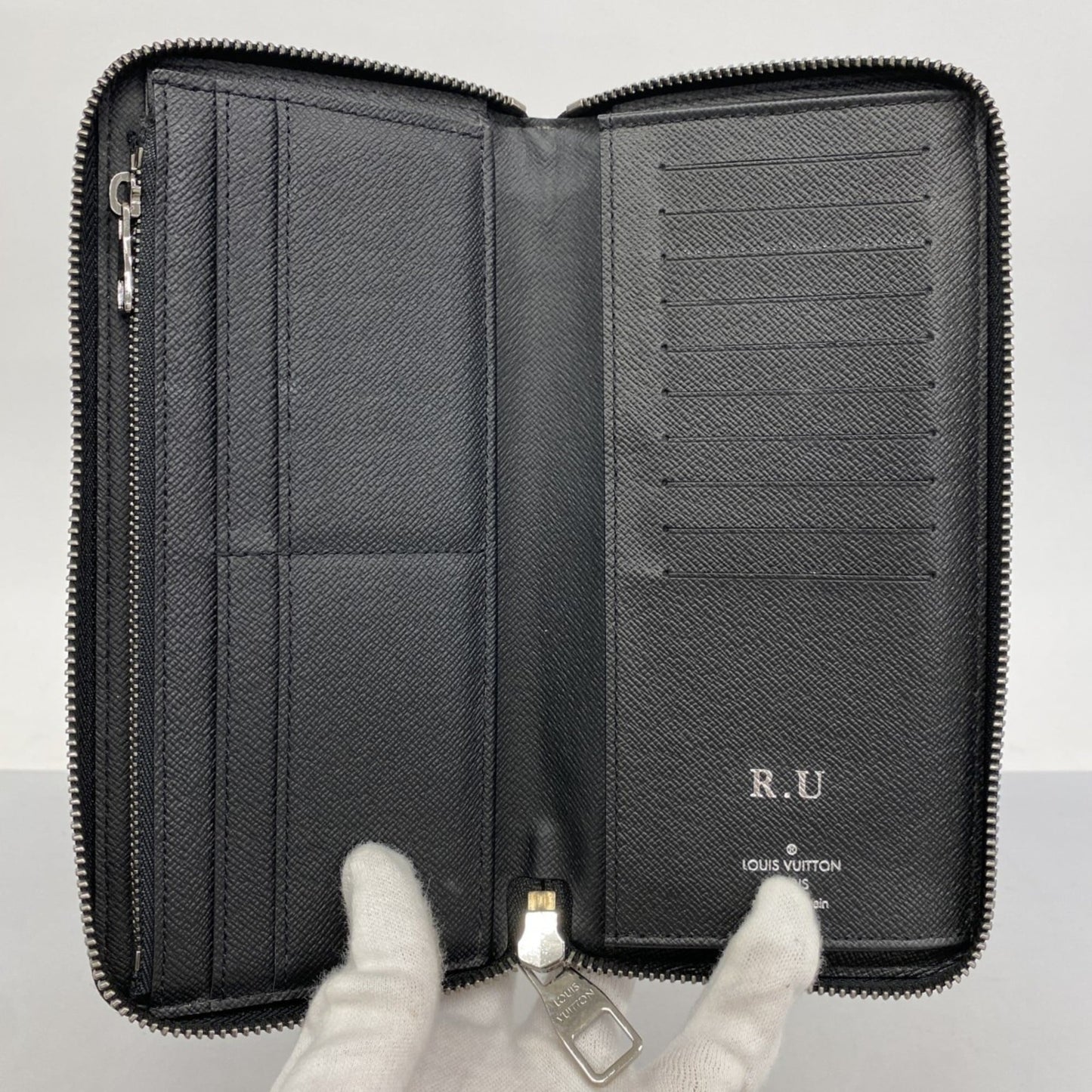 Louis Vuitton Black Long Wallet (Bi-Fold) (Pre-Owned)