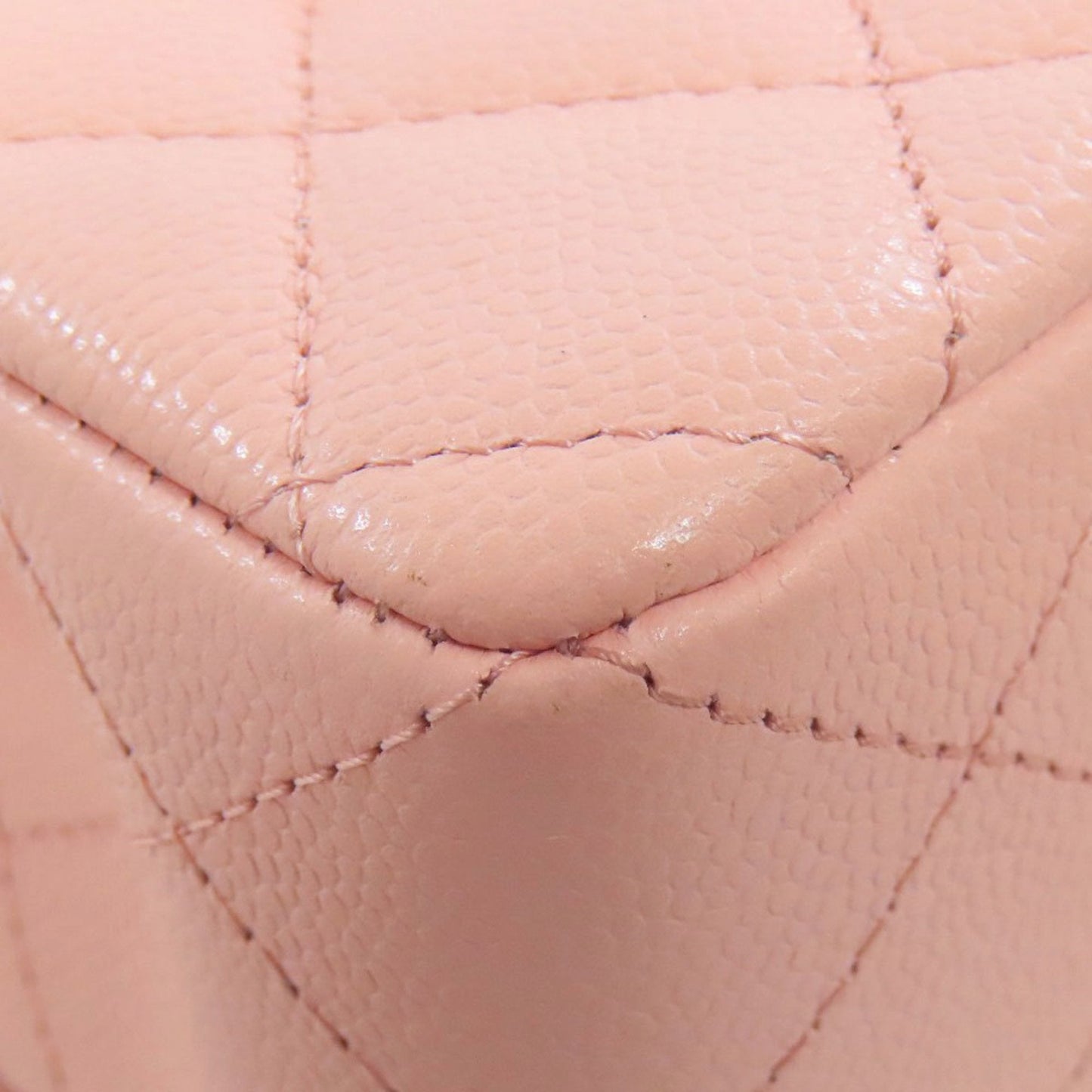 Chanel Matelasse Pink Leather Shoulder Bag (Pre-Owned)