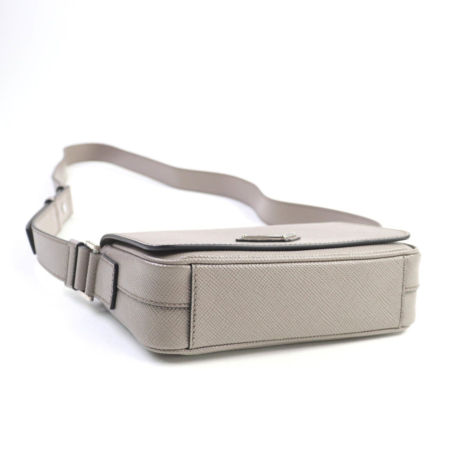 Prada Beige Leather Shoulder Bag (Pre-Owned)