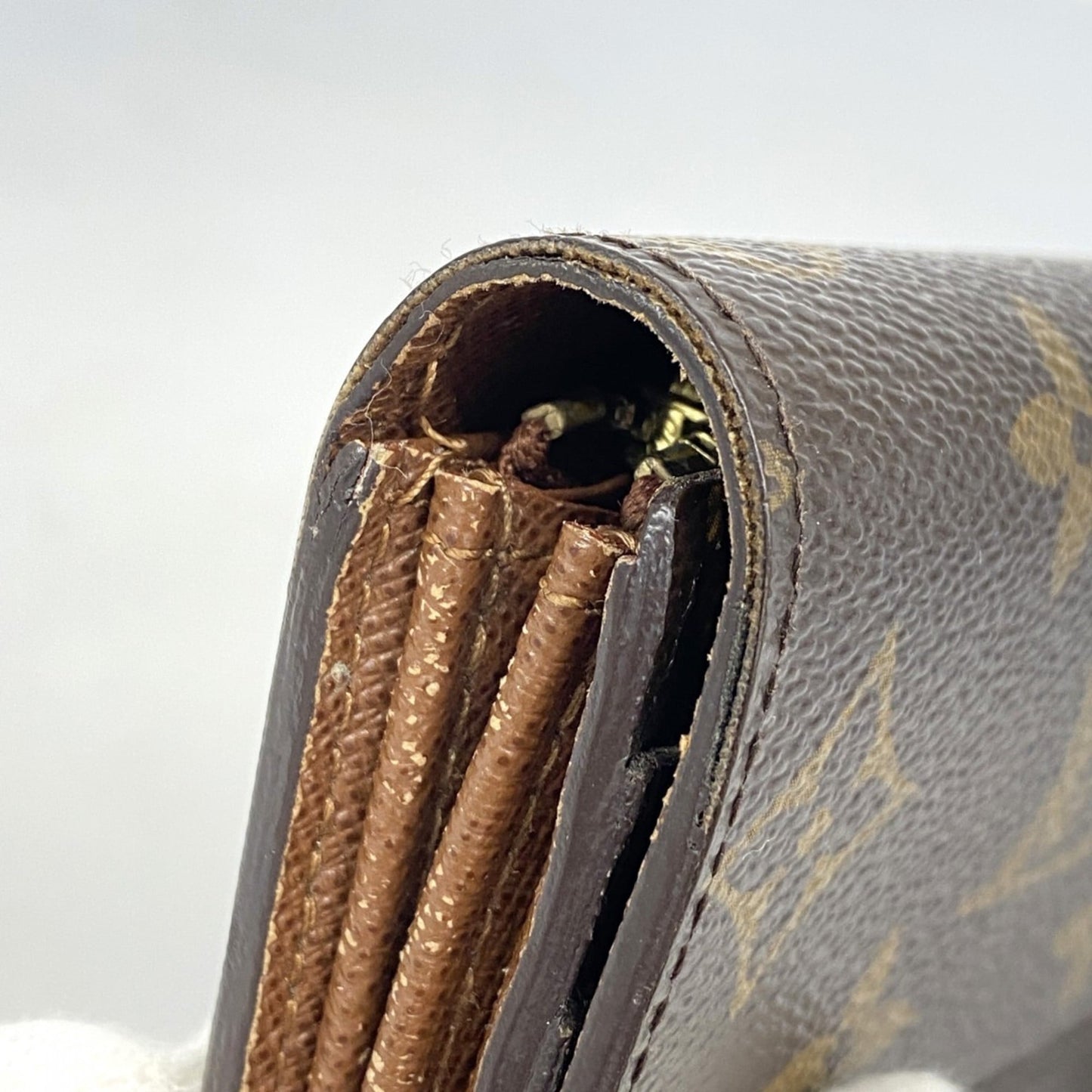 Louis Vuitton Brown Long Wallet (Bi-Fold) (Pre-Owned)