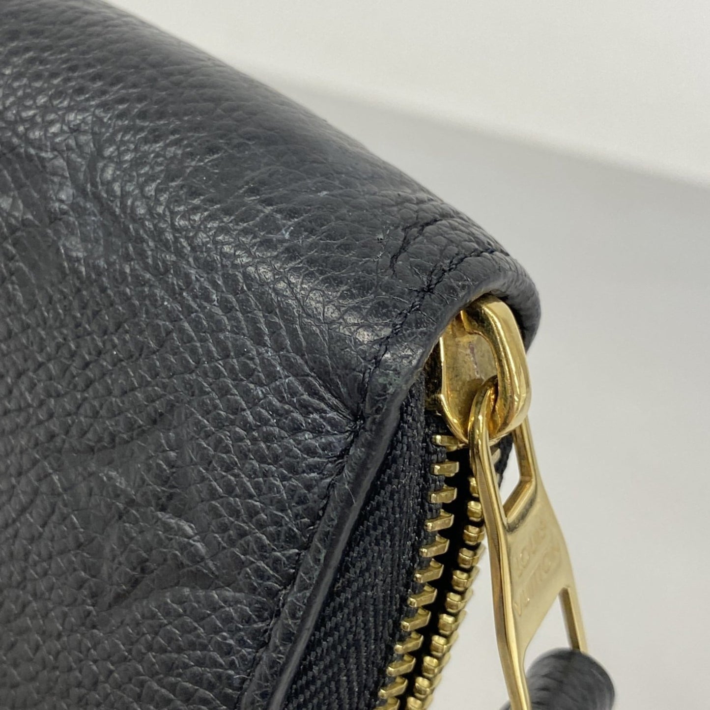 Louis Vuitton Noir Long Wallet (Bi-Fold) (Pre-Owned)