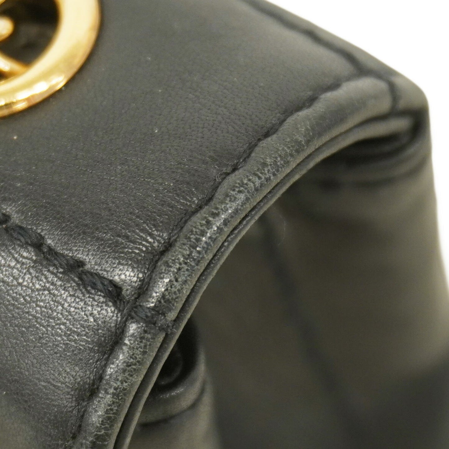 Chanel Black Leather Shoulder Bag (Pre-Owned)