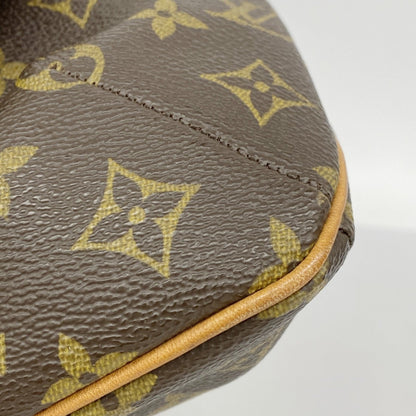 Louis Vuitton Brown Shoulder Bag (Pre-Owned)