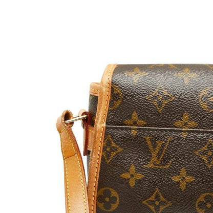 Louis Vuitton Brown Monogram Monogram Shoulder Bag (Pre-Owned)