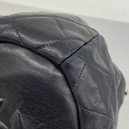 Chanel Black Leather Shoulder Bag (Pre-Owned)