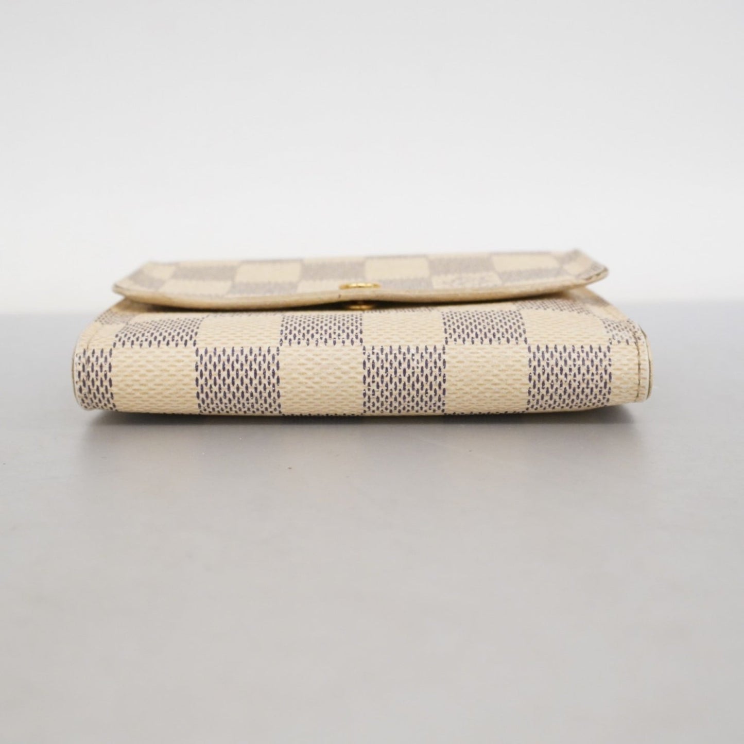 Louis Vuitton White Wallet (Tri-Fold) (Pre-Owned)