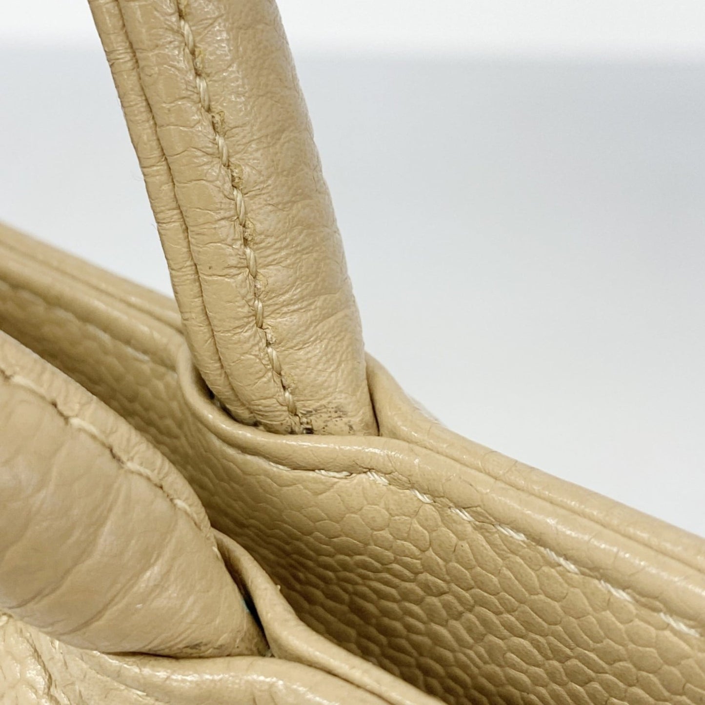 Chanel Beige Grained Calfskin Tote Bag (Pre-Owned)