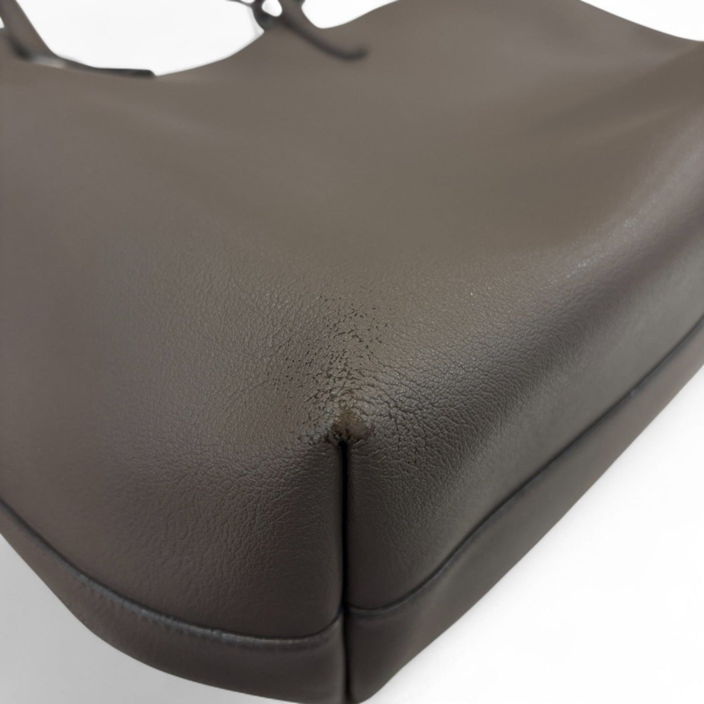 Yves Saint Laurent Gray Leather Pouch Tote Bag (Pre-Owned)