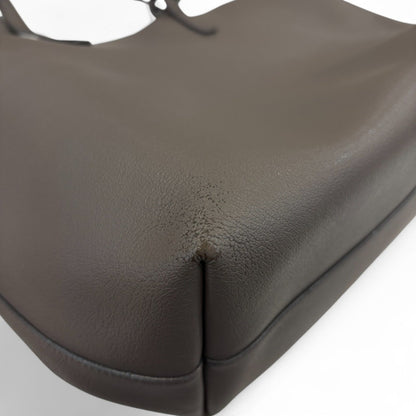 Yves Saint Laurent Gray Leather Pouch Tote Bag (Pre-Owned)