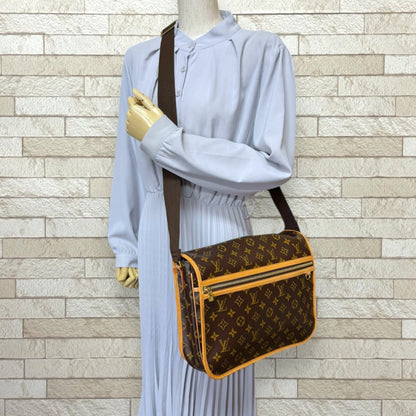 Louis Vuitton Brown Monogram Canvas Shoulder Bag (Pre-Owned)
