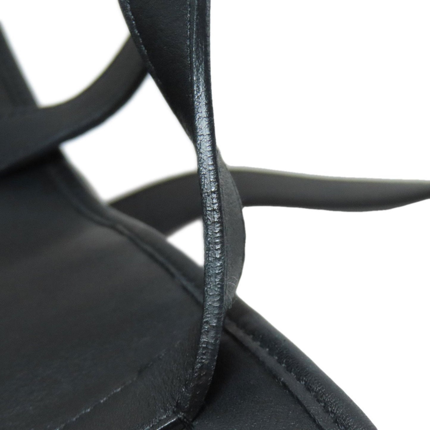 Salvatore Ferragamo Black Leather Tote Bag (Pre-Owned)