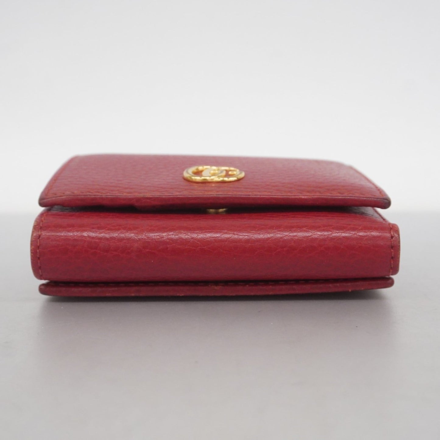 Gucci Red Color Leather Wallet (Tri-Fold) (Pre-Owned)
