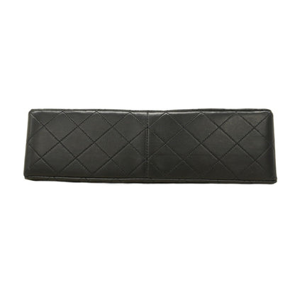 Chanel Black Leather Shoulder Bag (Pre-Owned)