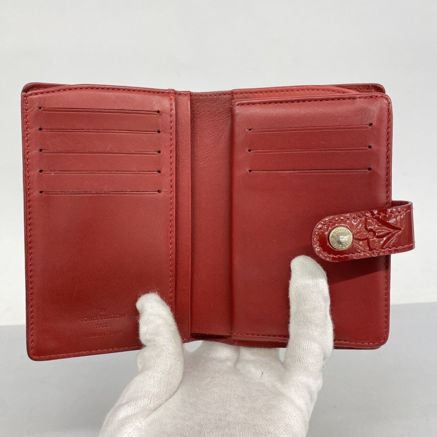 Louis Vuitton Pomme D'amour Wallet (Bi-Fold) (Pre-Owned)