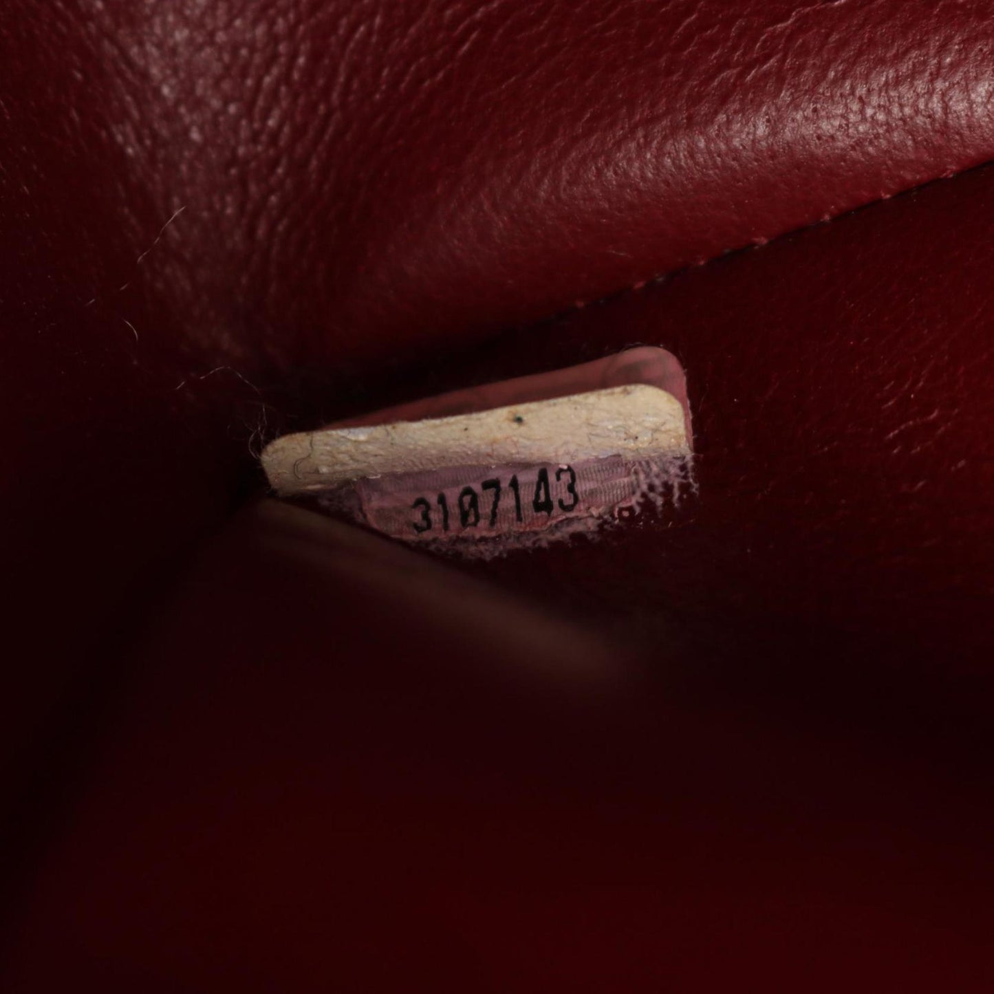 Chanel Black Leather Shoulder Bag (Pre-Owned)