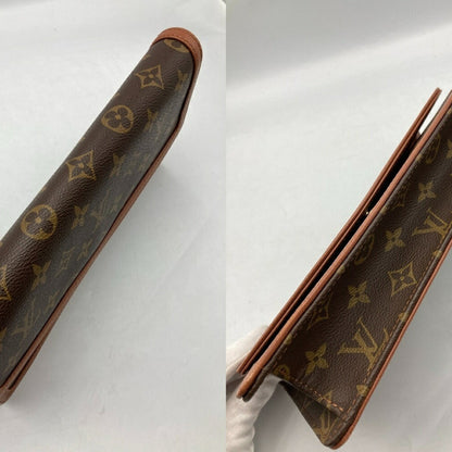 Louis Vuitton Brown Pvc Leather Clutch Bag Pochette (Pre-Owned)