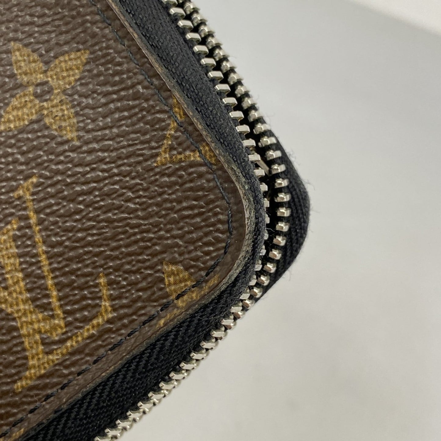 Louis Vuitton Black Brown Long Wallet (Bi-Fold) (Pre-Owned)