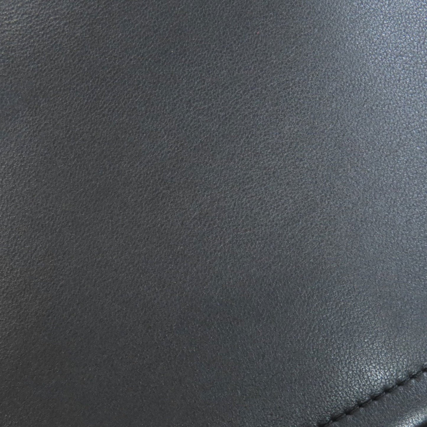 Chanel Black Leather Tote Bag (Pre-Owned)