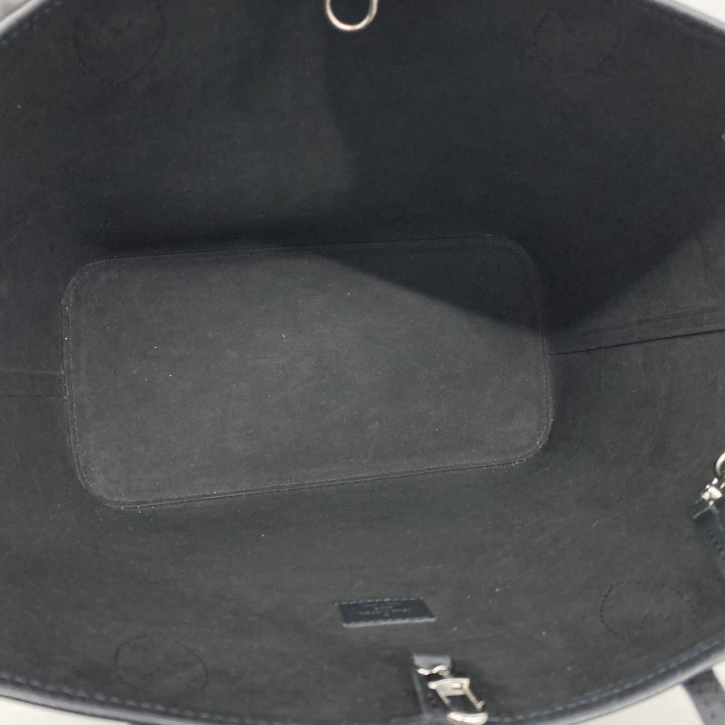 Louis Vuitton Noir Tote Bag (Pre-Owned)