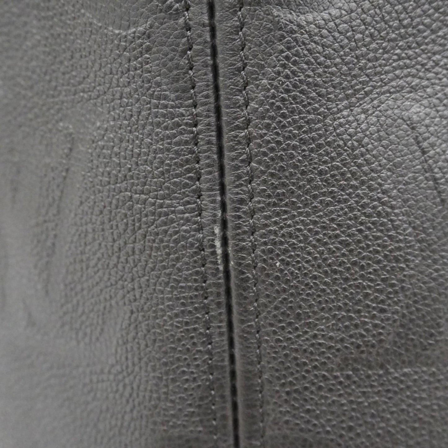 Louis Vuitton Noir Tote Bag (Pre-Owned)