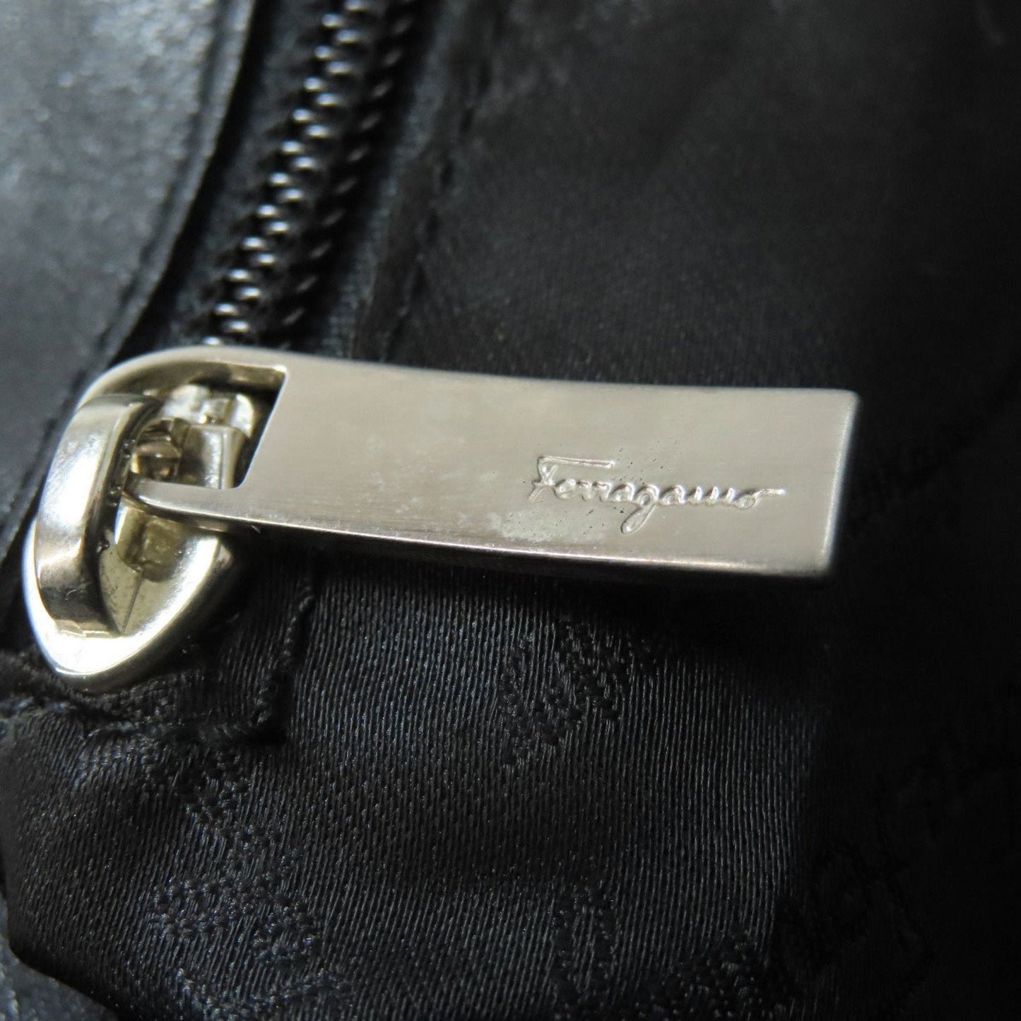 Salvatore Ferragamo Black Leather Tote Bag (Pre-Owned)