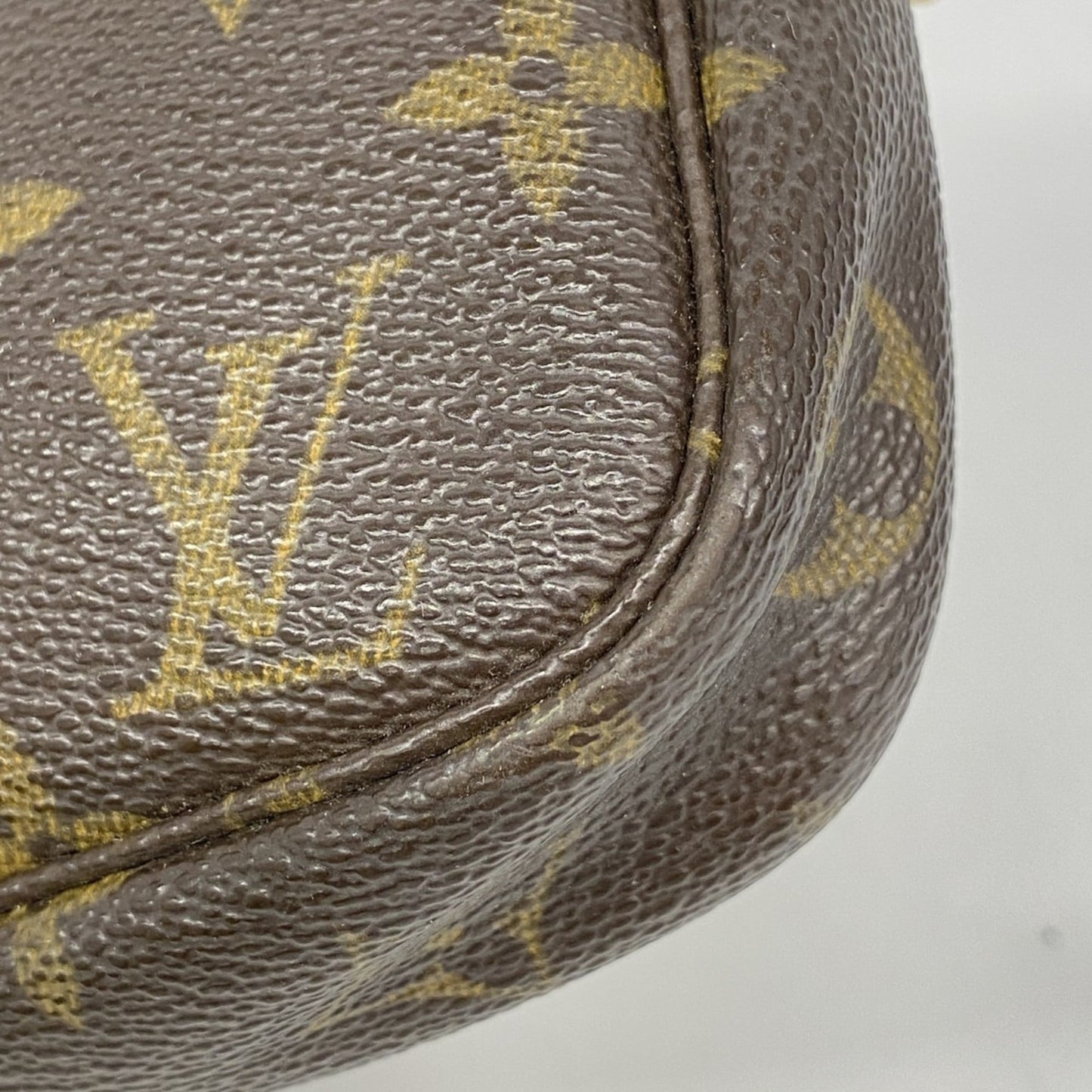 Louis Vuitton Brown Pouch (Pre-Owned)