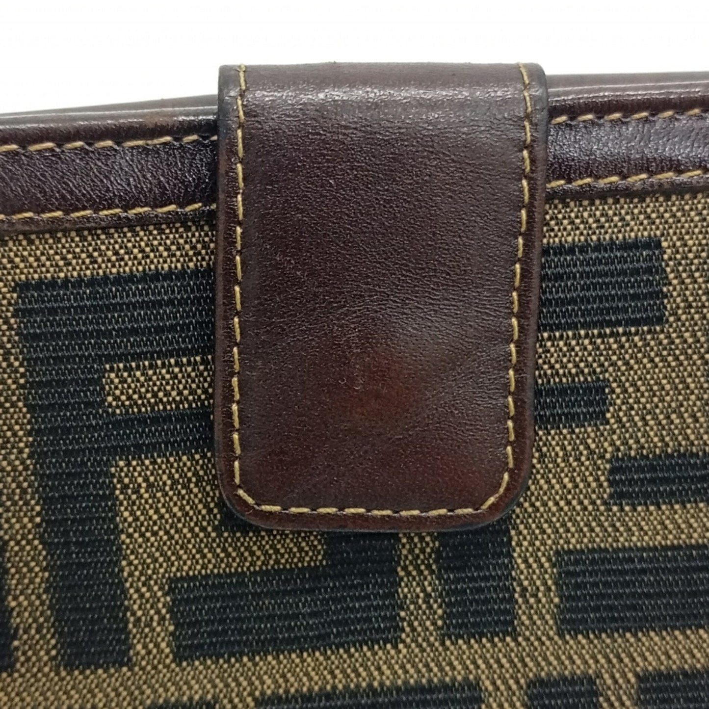 Fendi Brown Canvas Leather Middle Wallet (Tri-Fold) (Pre-Owned)