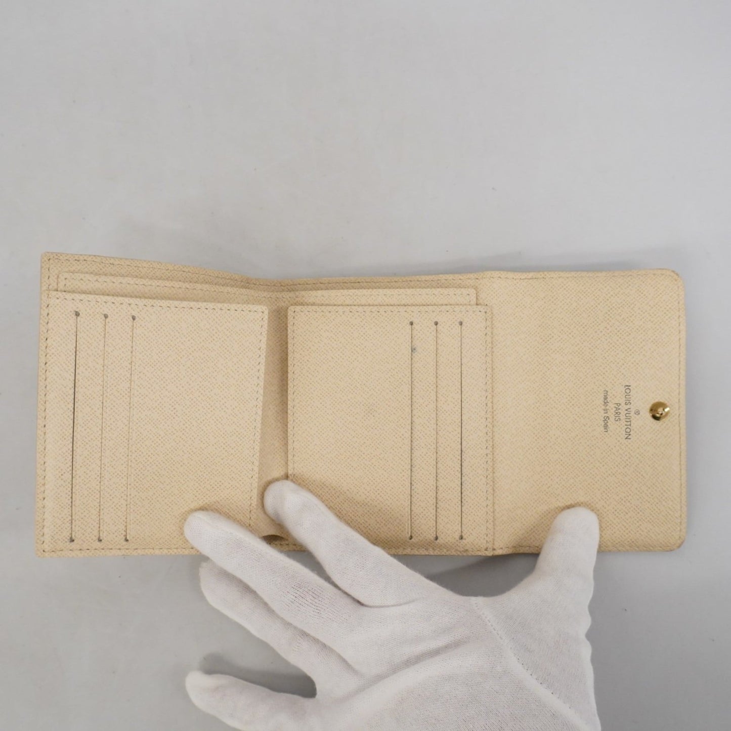 Louis Vuitton White Wallet (Tri-Fold) (Pre-Owned)