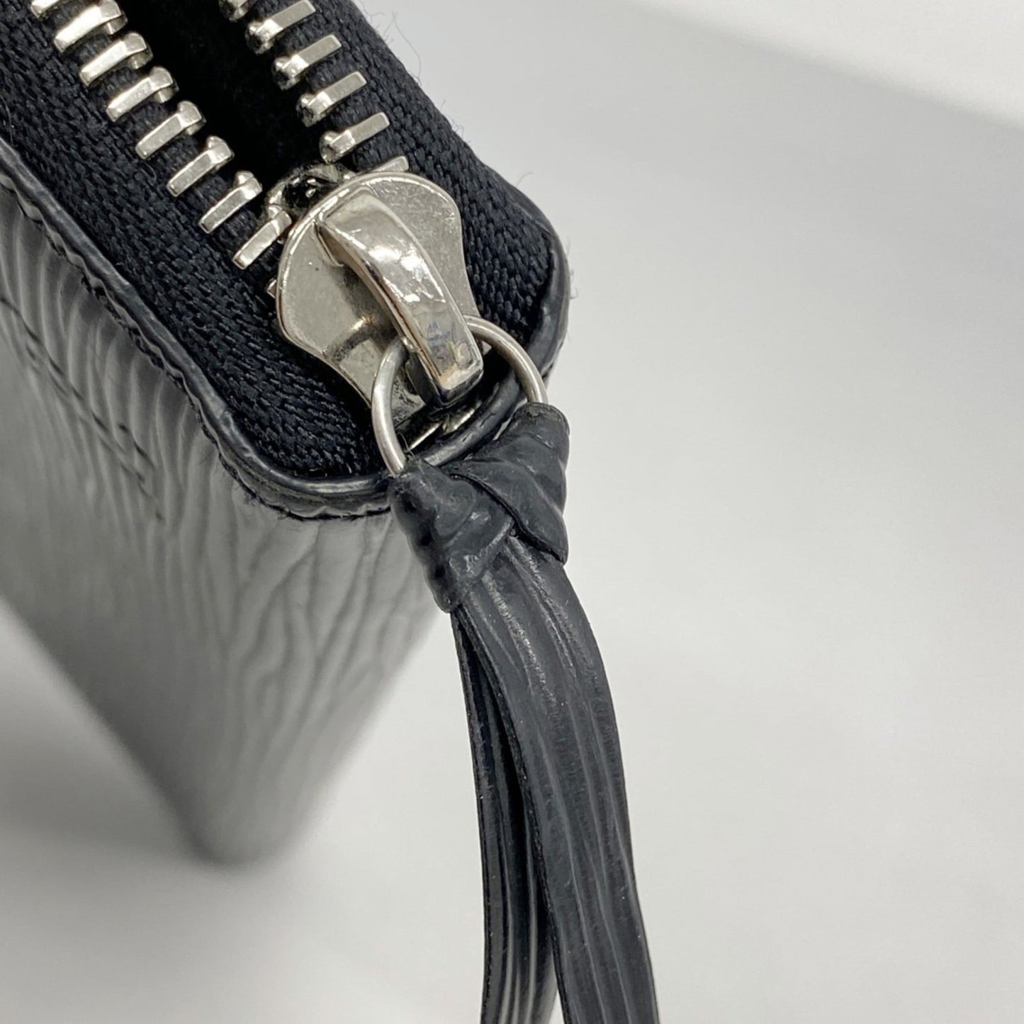 Louis Vuitton Noir Long Wallet (Bi-Fold) (Pre-Owned)