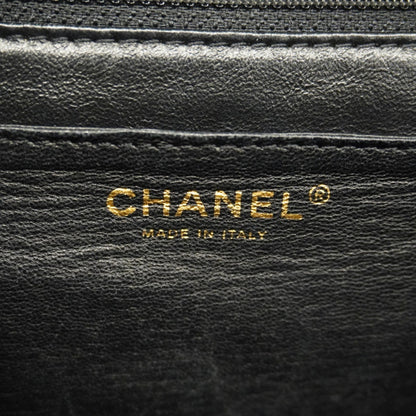 Chanel Black Grained Calfskin Handbag (Pre-Owned)