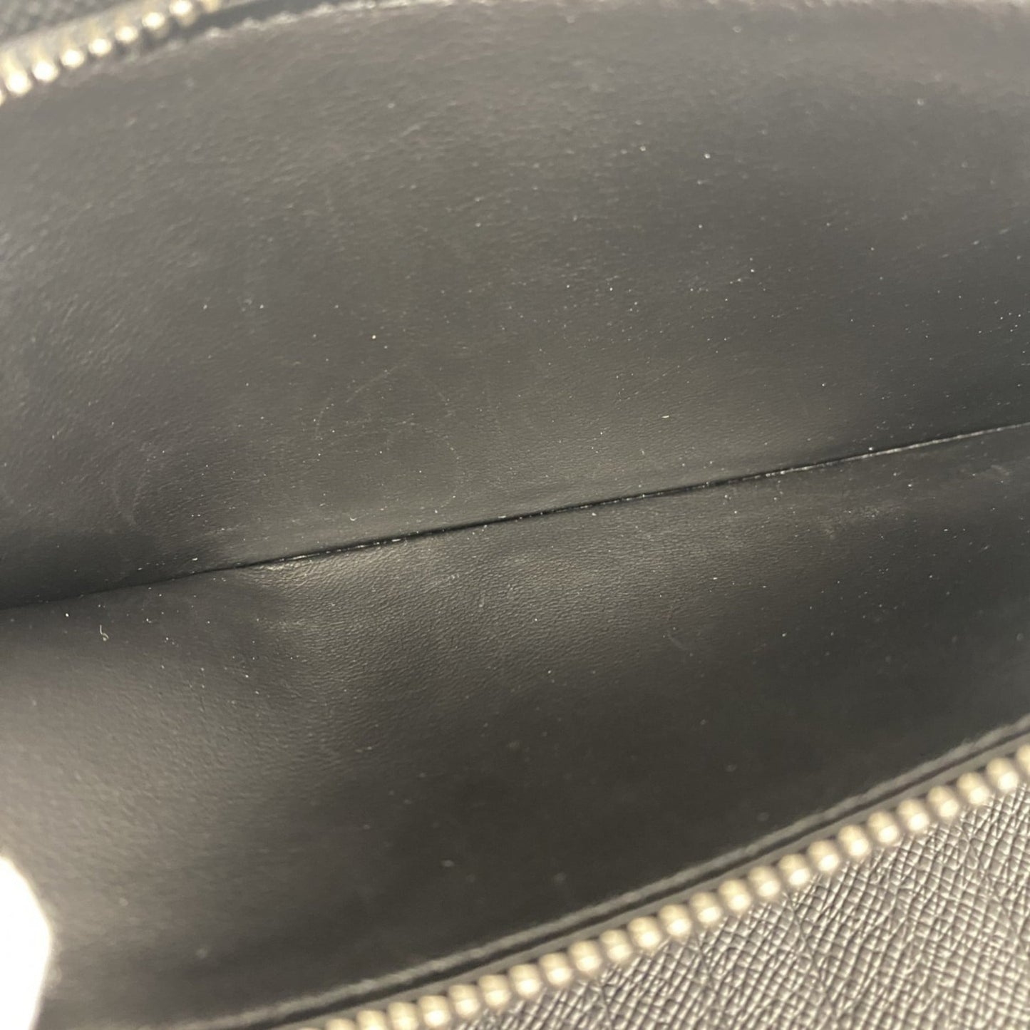 Louis Vuitton Black Long Wallet (Bi-Fold) (Pre-Owned)