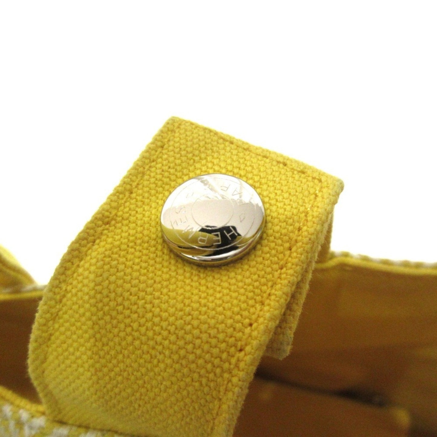 Hermes White Yellow Pouch Tote Bag (Pre-Owned)