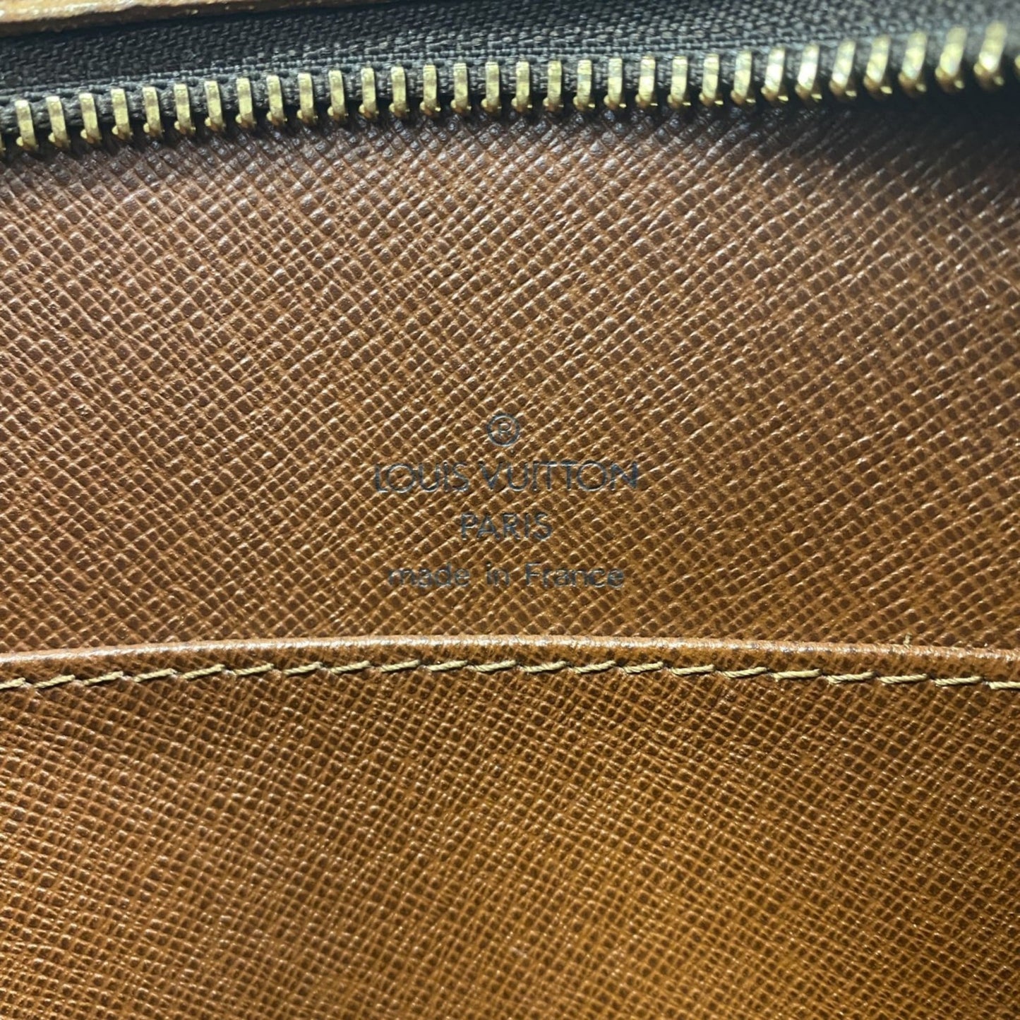 Louis Vuitton Brown Shoulder Bag (Pre-Owned)