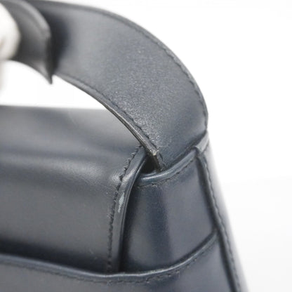 Salvatore Ferragamo Black Leather Shoulder Bag (Pre-Owned)