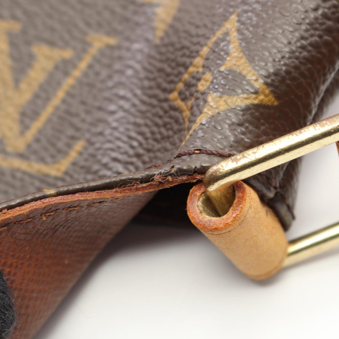 Louis Vuitton Brown Monogram Monogram Shoulder Bag (Pre-Owned)