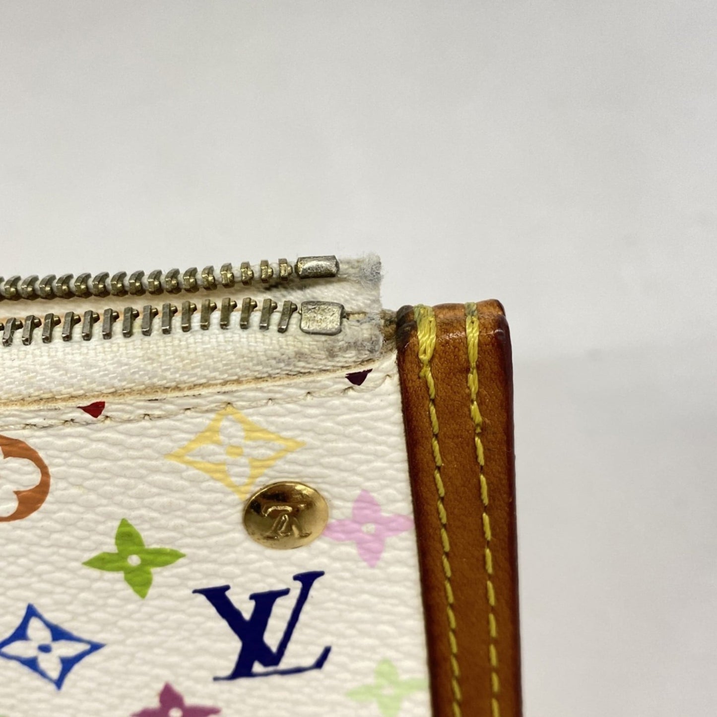 Louis Vuitton Blanc Coin Purse/Coin Case (Pre-Owned)